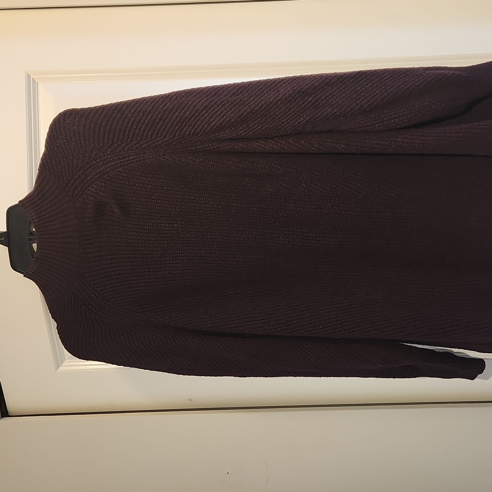 Ribbed Burgundy Turtleneck Sweater